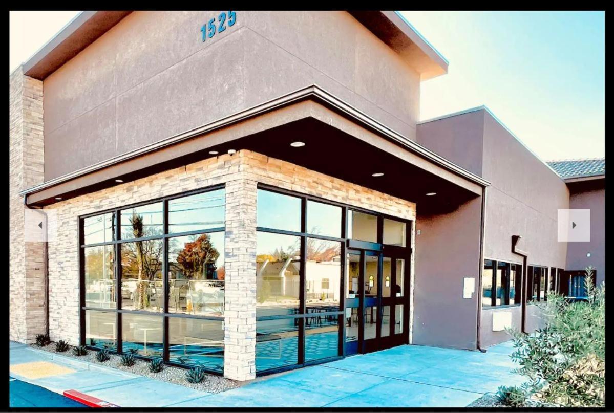 Ramada By Wyndham Modesto Yosemite Area Otel Dış mekan fotoğraf