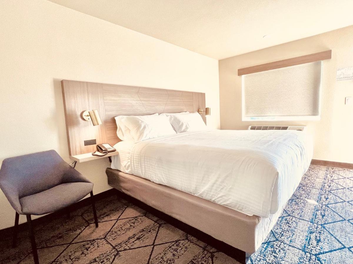 Ramada By Wyndham Modesto Yosemite Area Otel Dış mekan fotoğraf