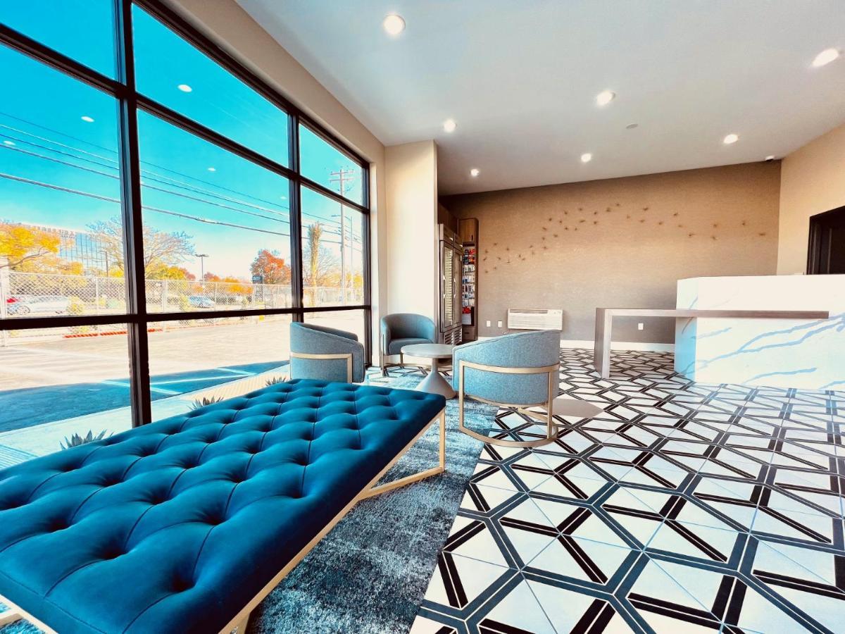 Ramada By Wyndham Modesto Yosemite Area Otel Dış mekan fotoğraf