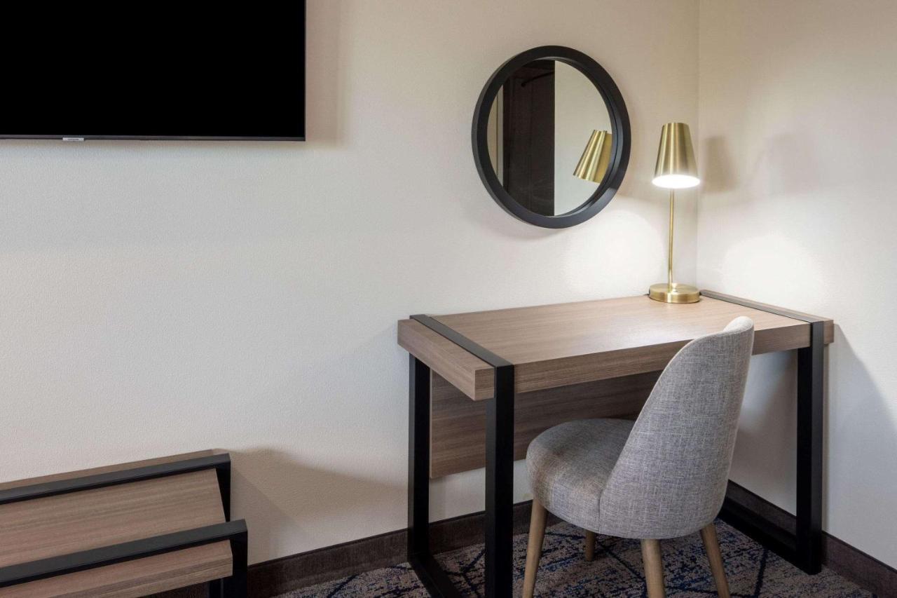 Ramada By Wyndham Modesto Yosemite Area Otel Dış mekan fotoğraf