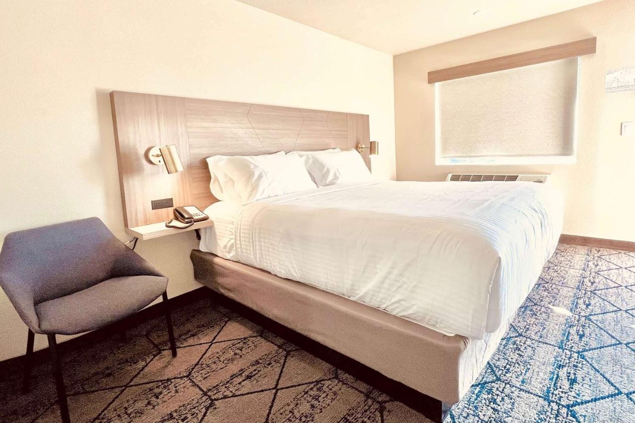 Ramada By Wyndham Modesto Yosemite Area Otel Dış mekan fotoğraf