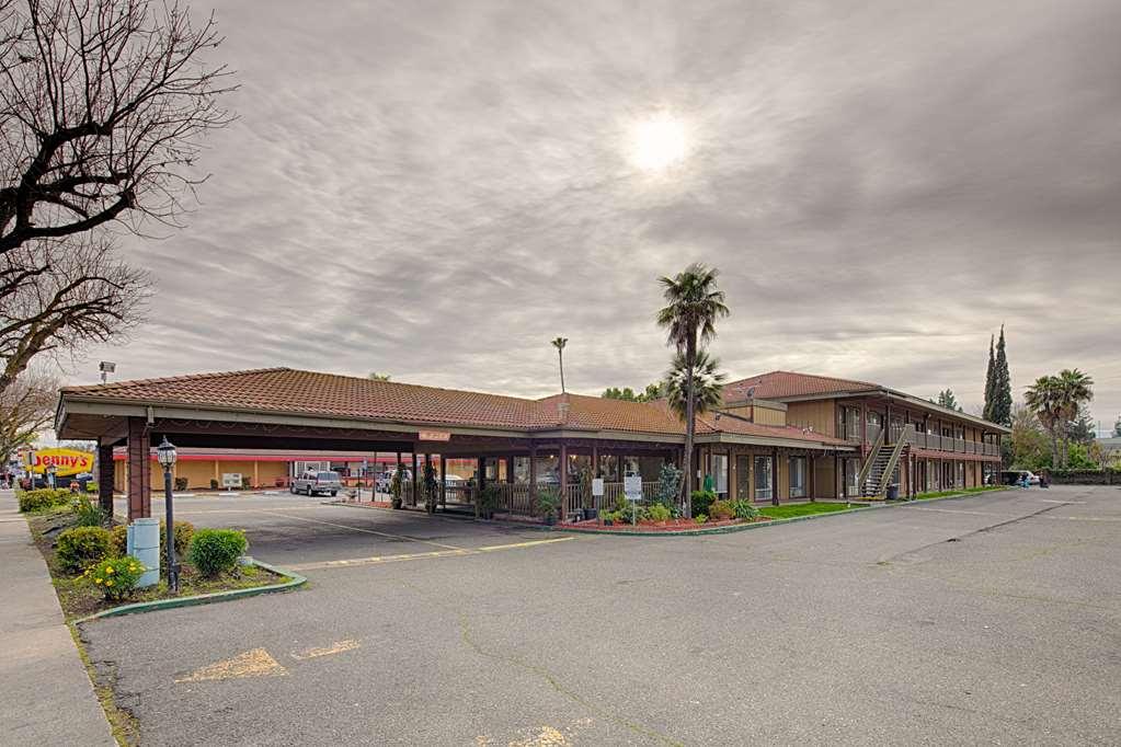Ramada By Wyndham Modesto Yosemite Area Otel Dış mekan fotoğraf